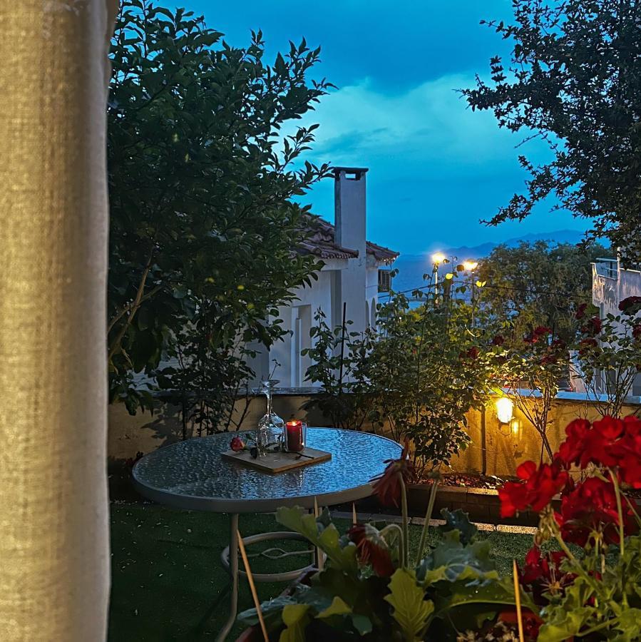 Secret Garden Apartment Kavala Exterior photo